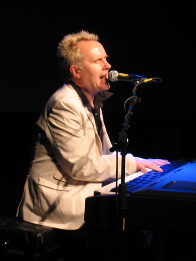 Howard Jones